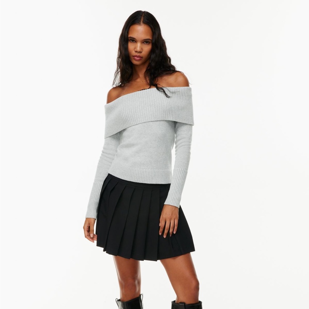 Aritzia Off-Shoulder Light Gray Sweater with Black Pleated Skirt